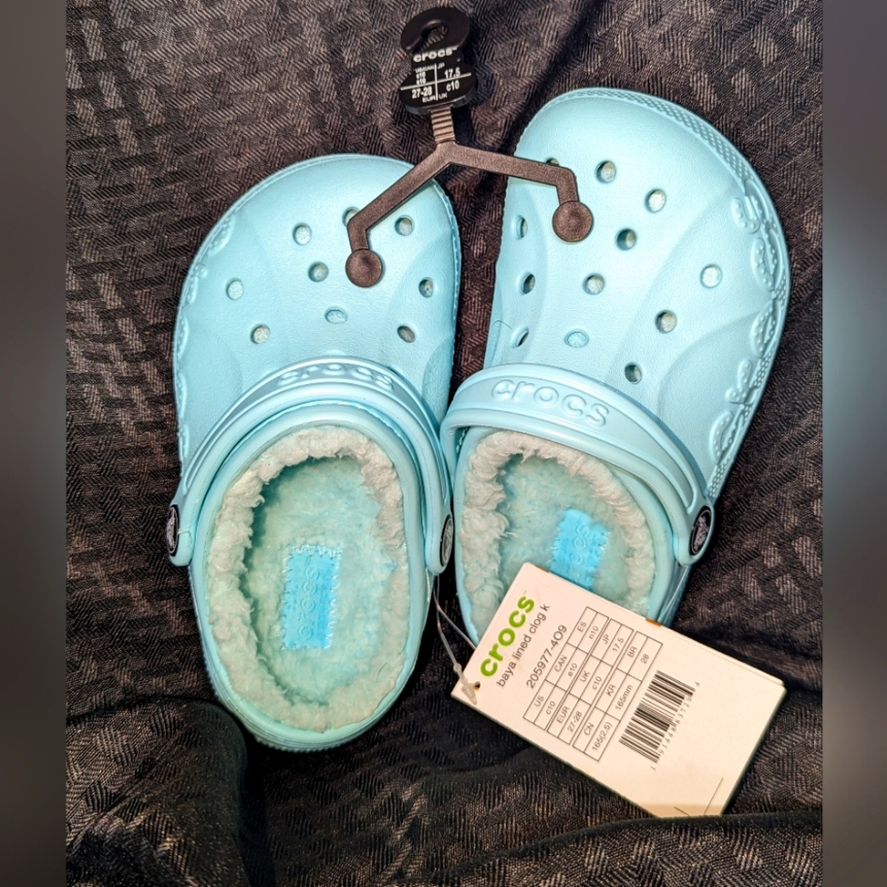 Kids Baby Blue Baya Lined Crocs.